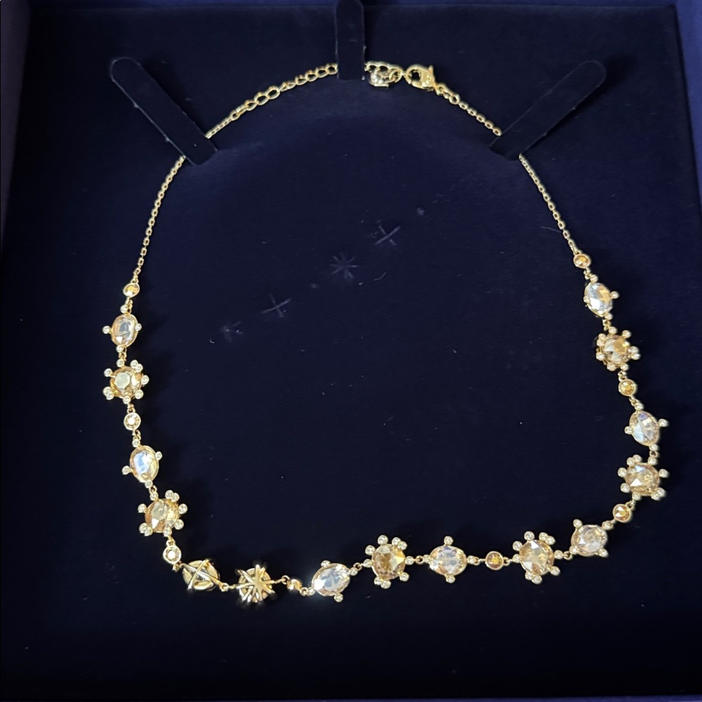 Swarovski Crystal Olive All Around Necklace - Picture 3 of 3